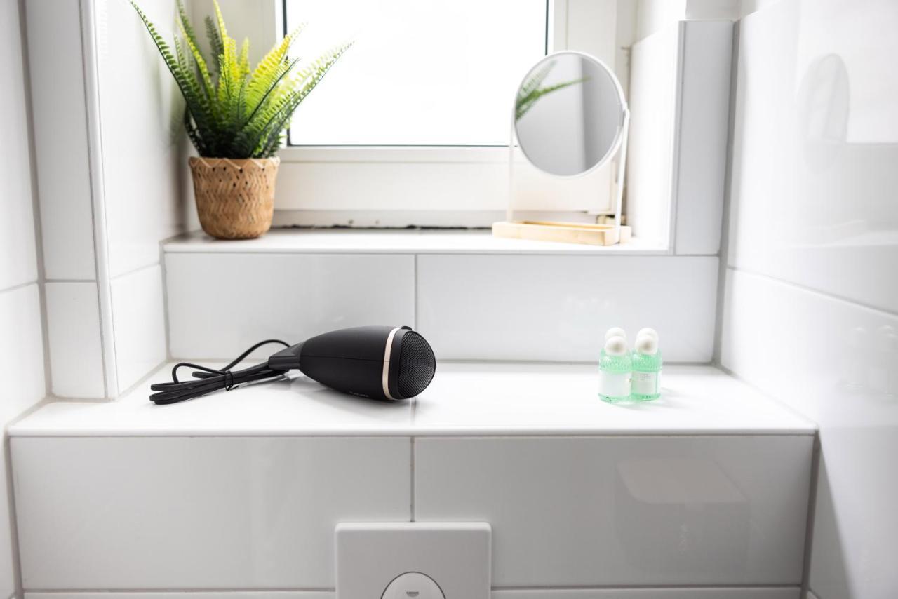 뒤스부르크 Perfekt Fuer 2! Wifi/ Netflix 아파트 외부 사진